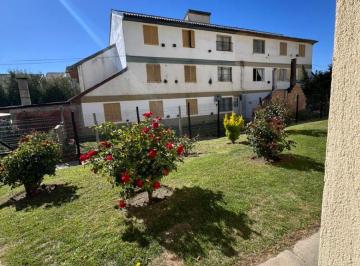 Departamento de 4 ambientes, San Carlos de Bariloche · Departamento Ideal Vivienda Mas Renta, (Con Division de Anexo 2 Ambientes) Barrio 84 Viviendas.
