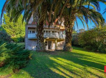 Casa · 250m² · 6 Ambientes · Venta Casa 5 Ambientes en Marayui Country Club