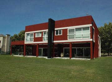 Casa · 265m² · 4 Dormitorios · Casa de CuatroDorm. Hara del Sur 1 - Coronel Brandsen