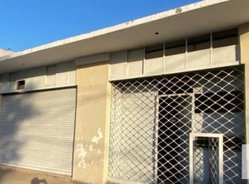 Edificio · 105m² · 5 Ambientes · Edificio Comercial en Venta - 2 Locales - Departamento - 200 m² - Merlo