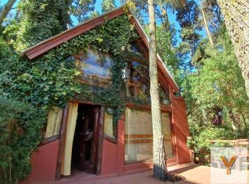Casa · 180m² · 4 Ambientes · Cabaña en Venta - 2 Dorm. 2 Baños - Mar Azul