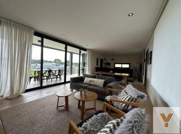 Casa · 131m² · 4 Ambientes · Casa en Venta - 3 Dorm. 3 Baños - Pinamar