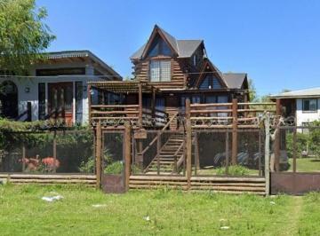 Casa · 100m² · 4 Ambientes · 1 Cochera · Venta - Cabaña con Amplio Parque Frente Al Rio en Quilmes