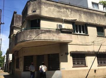 PH · 88m² · 3 Ambientes · 1 Cochera · Venta - PH 3 Ambientes con Cochera en Moreno Esq. Ortiz de o