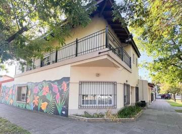 Casa · 195m² · 5 Ambientes · 2 Cocheras · Hermosa Propiedad a La Venta Apto Credito - Merlo Sur