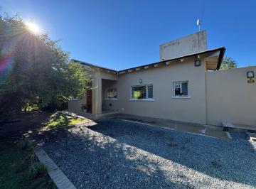 Casa de 4 ambientes, La Cumbre · Casa Impecable 3 Dorm. con Gas Natural Bien Ubicada