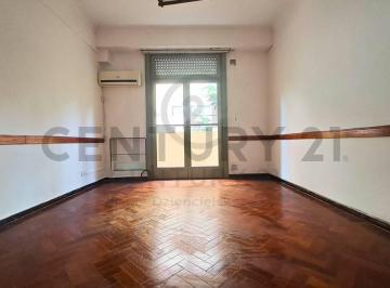 Departamento · 33m² · 2 Ambientes · Venta Abasto Dos Ambientes con Balcon
