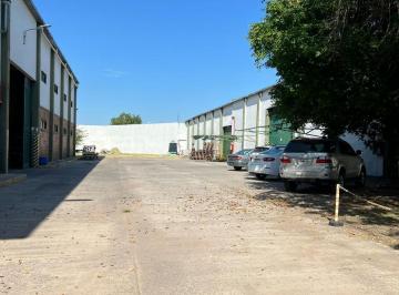 Local comercial · 4500m² · 15 Ambientes · 15 Cocheras · Nave Industrial Zona Valentin Alsina Lanus