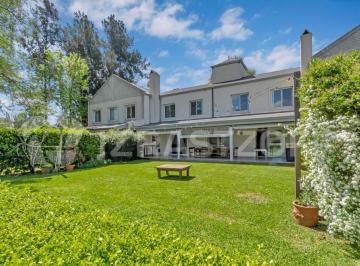 Casa · 266m² · 6 Ambientes · Duplex en Farm Club Vista Al Lago, 3 Dorm., Playroom y Escritorio en Alquiler Anual C/muebles