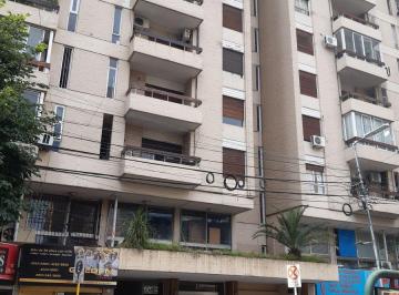 Departamento de 2 ambientes, Lomas de Zamora · Amplio Departamento 2 Ambientes con Balcon Excelente Ubicacion