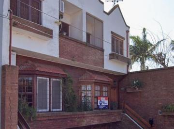 Casa · 214m² · 4 Ambientes · 2 Cocheras · Duplex en Bernal Este