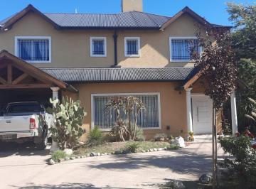 Casa · 302m² · 5 Ambientes · 2 Cocheras · Casa en Excelente Estado Barrio Valle Viejo