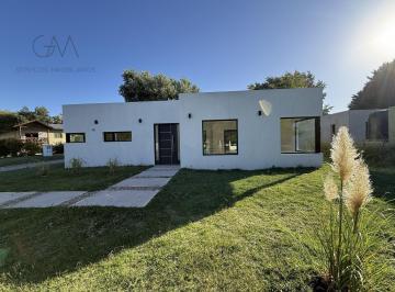 Casa · 149m² · 4 Ambientes · Casa en Venta Barrio Tierra y Mar