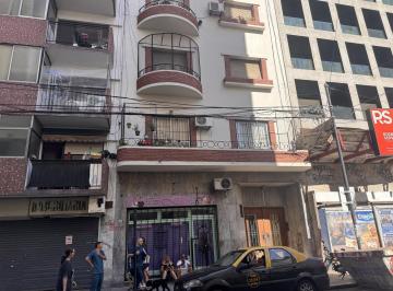 Departamento · 40m² · 2 Ambientes · 2 Ambientes a Reciclar en Pleno Centro Porteño