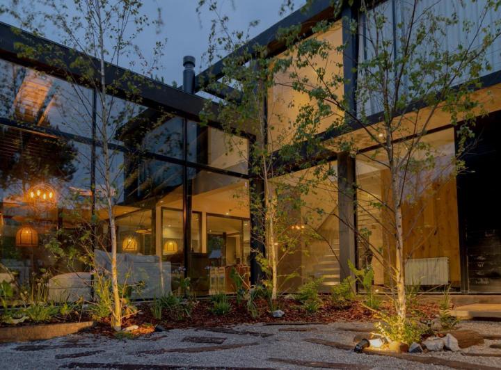 Casa · 280m² · 6 Ambientes · 1 Cochera