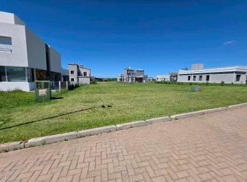 Terreno · 490m² · Vendo Terreno en Las Acacias, C. del Uruguay, Entre Ríos.