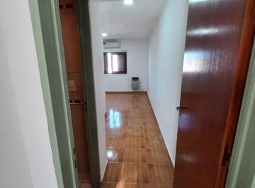 Departamento · 113m² · 3 Ambientes · 1 Cochera · Dúplex en Venta - 2 Dorm. 2 Baños - San Carlos