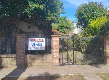 PH · 50m² · 2 Ambientes · 1 Cochera · Duplex en PH - Tres Ambientes con Fondo Libre y Cochera