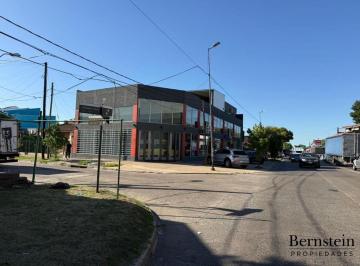 Local comercial · 496m² · 1 Ambiente · Local en Alquiler: 496 m² con Oficinas