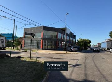 Local comercial · 496m² · 1 Ambiente · Local en Alquiler: 496 m² con Oficinas