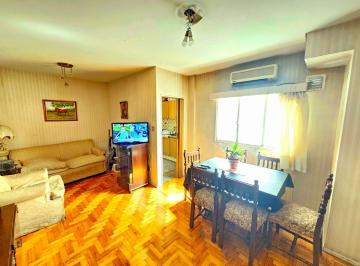 Departamento de 2 ambientes, Villa Crespo · 2 Amb Amplio y Luminoso - C/terraza Comp - Exp Bajas - S/j. B. Justo - a m Av Corrientes - Subte y Metrobus