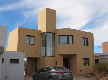 Casa · 105m² · 5 Ambientes · 1 Cochera · Vendo Espectacular Casa de 3 Dor "La Mejor Vista" B° Villa Sol, Salsipuedes.