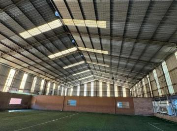 Edificio · 2200m² · 10 Cocheras · Complejo de Deportivo en Venta - Canchas de Paddle - Florencio Varela