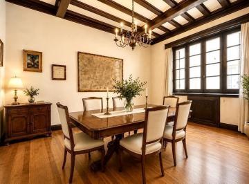 Departamento · 200m² · 6 Ambientes · Atípico Duplex Francés de 4 Dorm. en Libertad y Alvear, Gran Categoría. a Reciclar. Recoleta