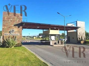 Terreno · 1074m² · Venta de Lote 1074 m² en Barrio Cerrado Los Canales de Plottier, Plottier