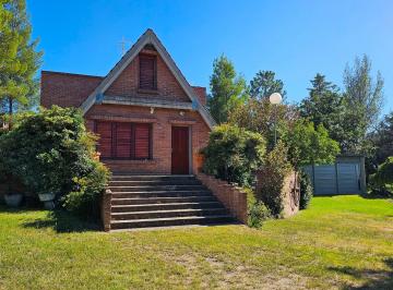 Casa de 3 ambientes, Cabalango · Casa en Venta, Doble Cochera.