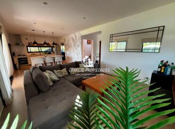 Casa de 4 ambientes, Pilar · Casa en Venta Estilo Moderno de 4 Ambientes con Pileta. Barrio Santa Guadalupe. Pilar