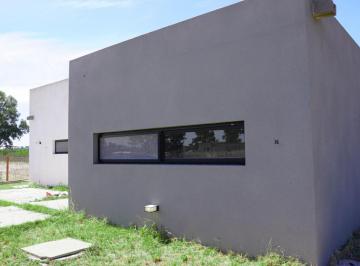 Casa · 140m² · 4 Ambientes · 2 Cocheras · Venta de Casa a Terminar