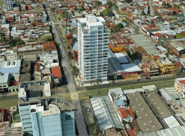 Terreno , Avellaneda · Lote Estratégico Sobre Av Belgrano - 3.500 m² Construibles - Ideal Desarrolladores