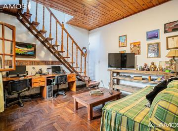 Casa · 124m² · 4 Ambientes · 1 Cochera · Venta Casa 4 Ambientes en Haedo Jardin Cochera