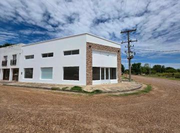 Local comercial · 264m² · Alquilo Amplio Local en Caseros Entre Ríos