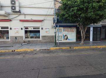 Local comercial · 55m² · Local Comercial Premium - Lomas de Zamora Centro - Unico Local Vacio en La Cuadra
