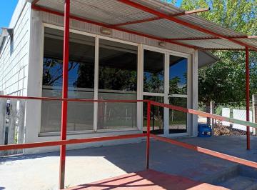 Local comercial · 216m² · 8 Ambientes · 1 Cochera · Local Comercial + Monoambiente + Depósito + Casa 2 Dorm. Tanti