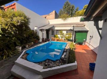 PH · 184m² · 4 Ambientes · PH Tipo Casa 3 Monoambientes Independientes | Jardín, Pileta, Quincho | Todo en un Mismo Lote