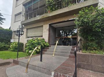 Departamento · 106m² · 4 Ambientes · 1 Cochera · Amplio Departamento en Lindísima Zona de Olivos