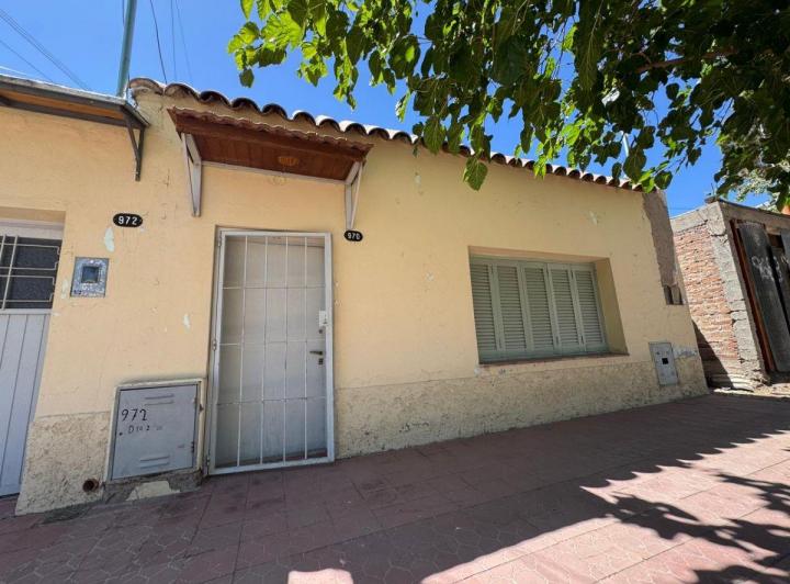 Casa · 160m² · 8 Ambientes · 1 Cochera