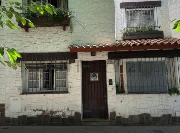 Casa · 320m² · 8 Ambientes · Casa Quinta Sección
