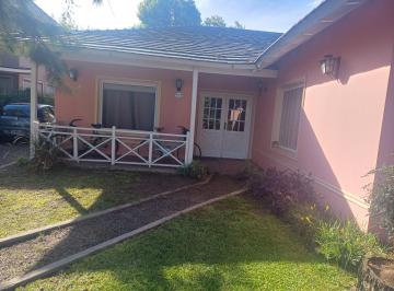 Casa en Venta de 4 ambientes Las Cabañas · Casa en Barrio Privado, con 18 Uf Sin Áreas Comunes. a 6 Cuadras de Acc Oeste