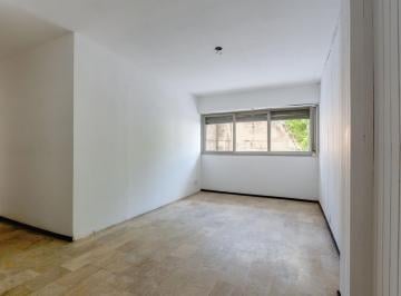 Departamento · 60m² · 5 Ambientes · Departamento Venta Barrio Centro Amplio 3 Dorm. Categoria Oportunidad Inversion Apto Credito