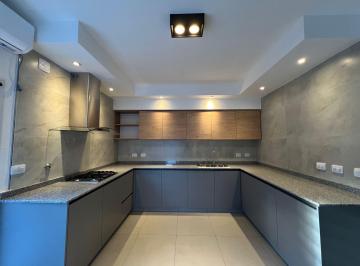 Casa · 244m² · 5 Ambientes · 2 Cocheras · Venta Casa Remodelada 5 Ambientes en Velez Sarsfield Al 6500