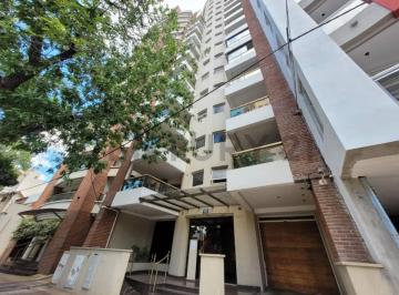 Departamento · 52m² · 3 Ambientes · 1 Cochera · Departamento Semipiso de 2 Dorm. en Edificio Building en Venta