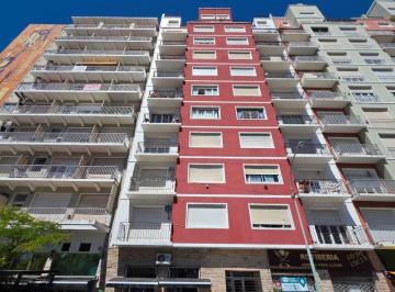 Departamento · 44m² · 2 Ambientes · En Venta Departamento de 2 Ambientes Frente a Plaza Colon.