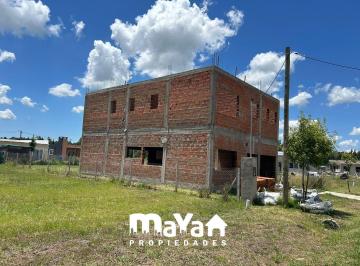 Casa · 233m² · 4 Ambientes · 2 Cocheras · Casa en Venta - Cardales Chico