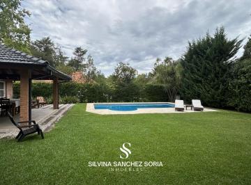 Casa · 700m² · 5 Ambientes · 2 Cocheras · Venta Casa 5 Ambientes en Los Cardales Country Club