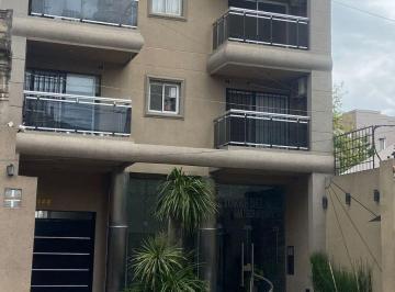 Departamento de 2 ambientes, Lanús · Departamento en Alquiler. Excelente Ubicación. Impecable.