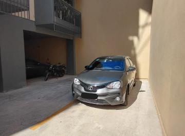 Garage · 12m² · Cochera en Venta Sobre Av San Martín - Vicente López